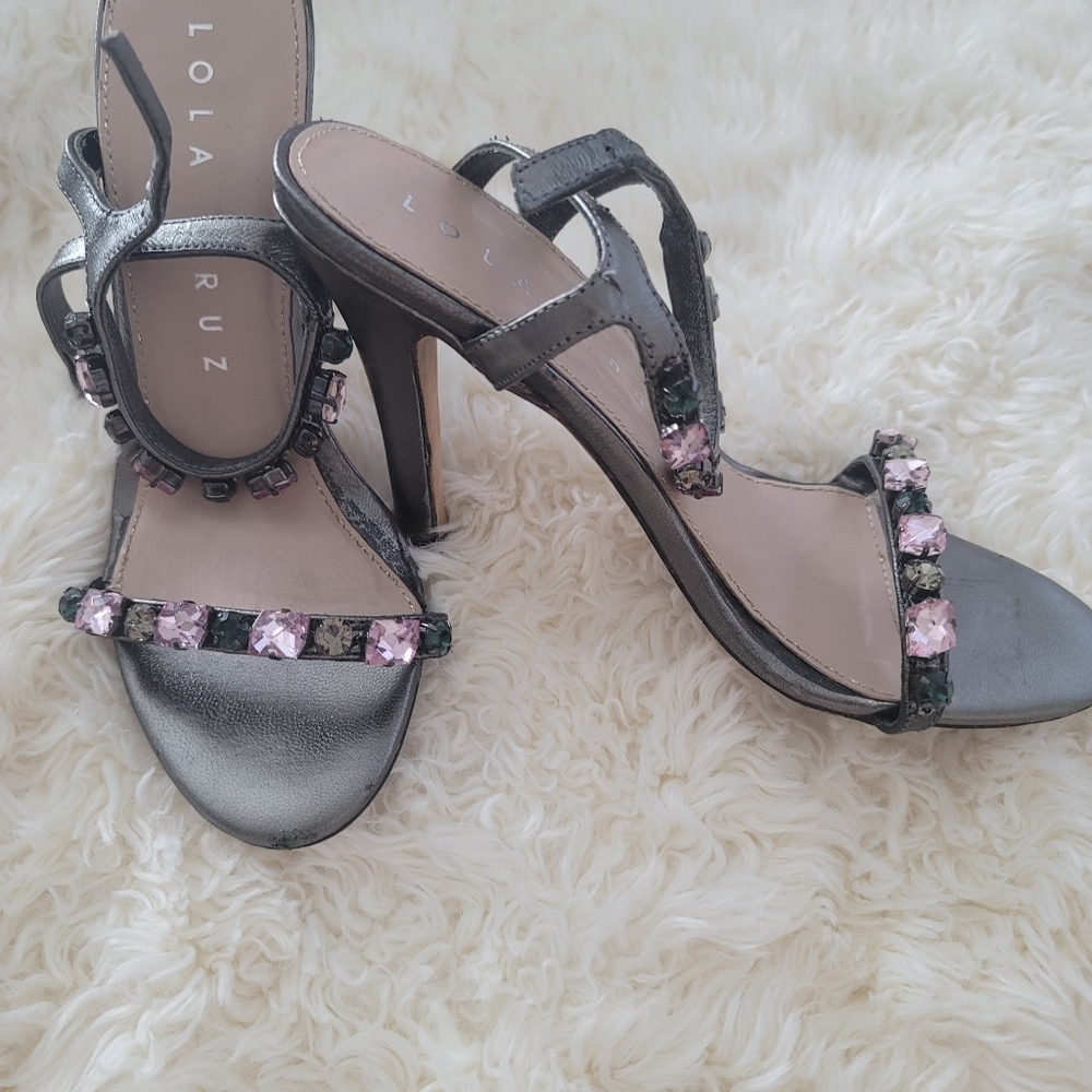 Shoes - Picture 2 of 3